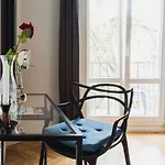 Διαμέρισμα Oomph Elegant