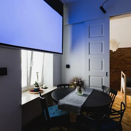 Oomph Elegant Apartament *
