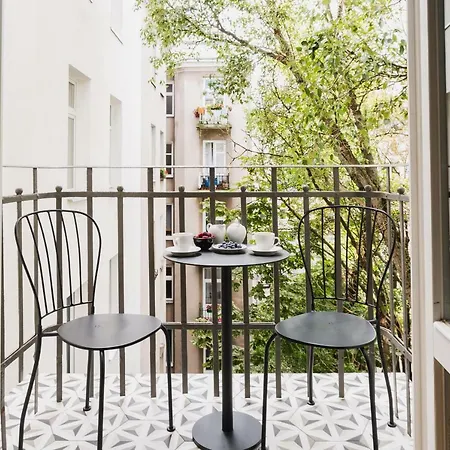 Oomph Elegant Варшава