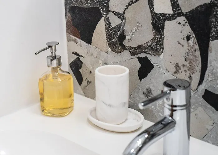 Oomph Elegant Warszawa