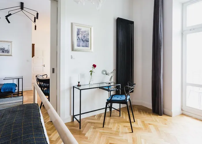 Oomph Elegant Apartament Warszawa