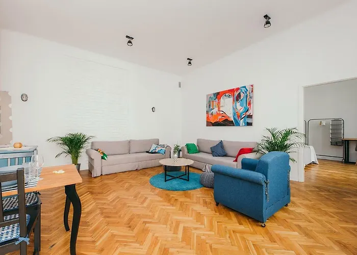 Oomph Elegant Apartament *