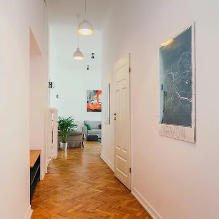 Oomph Warsaw Central Elegant Apartment